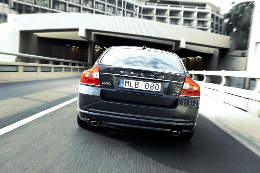  Volvo S80 2009 года  (фото 18 из 76)